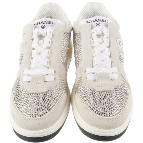 Chanel Suede Low Top Sneakers From the Cruise 2023 Collection by Virginie Viard - Picture 8 of 10
